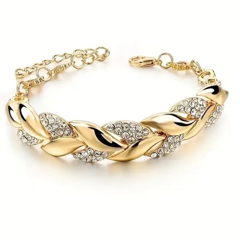 NEW Gold 18k plated Leaf diamond Bracelet
